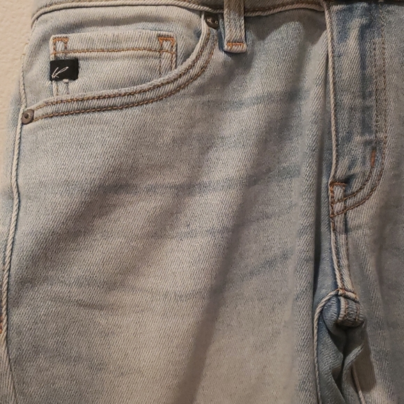 New- Low Rise Distressed Ankle Skinny Jean - Picture 10 of 11